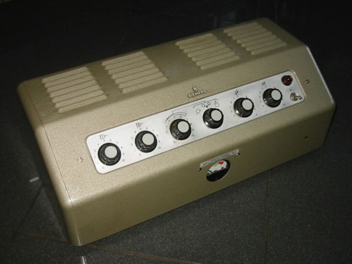 Siemens2600-1.jpg
