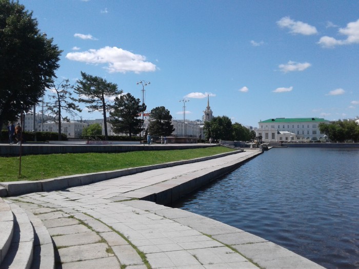 07 плотинка с высокой стороны.jpg