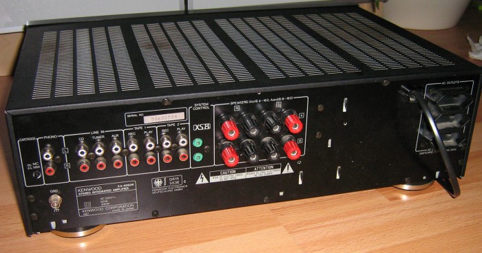 Kenwood_KA-4060_R_Back.jpg
