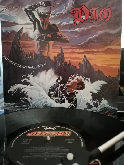 DIO- Holy Diver 1983JAP.jpg