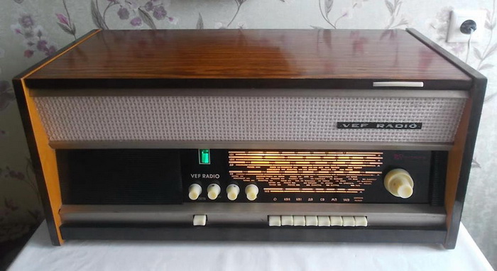 vef-radio_2.jpg