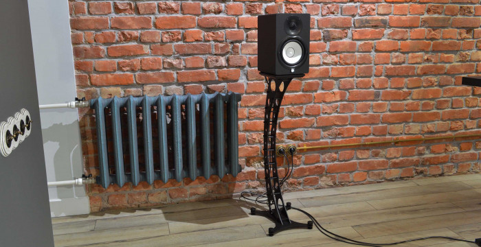 Speaker Stands Industrial 02.jpg