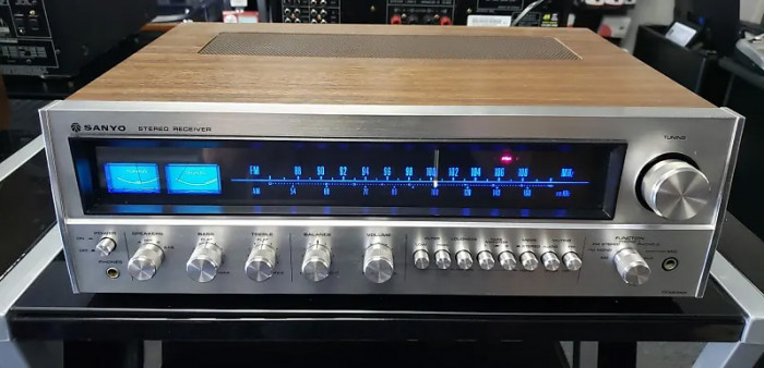 03_05 Sanyo DCX 8000K.jpg