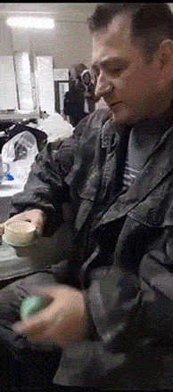 cm7a9e4igdgr4hcdrj6g.gif