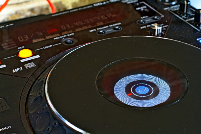 DJ 2.jpg