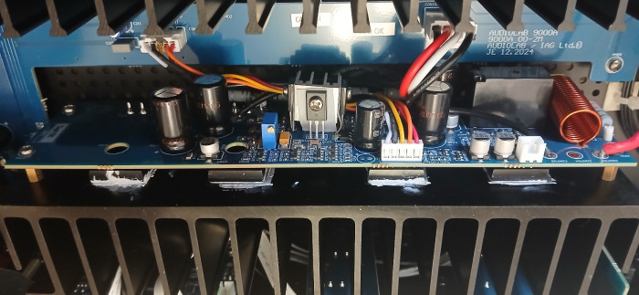 Audiolab 9000A плата УМ одного канала.jpg