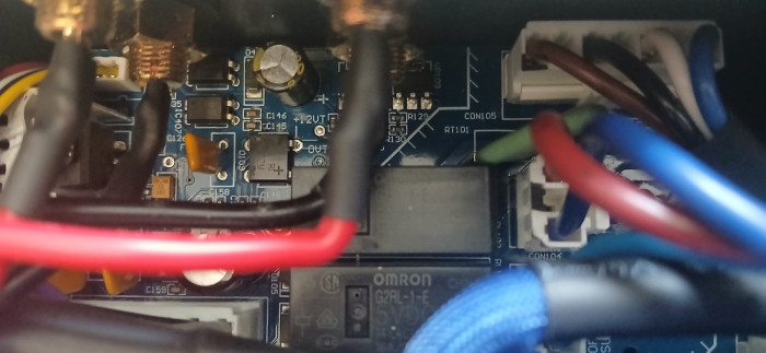 Audiolab 9000A реле omron.jpg