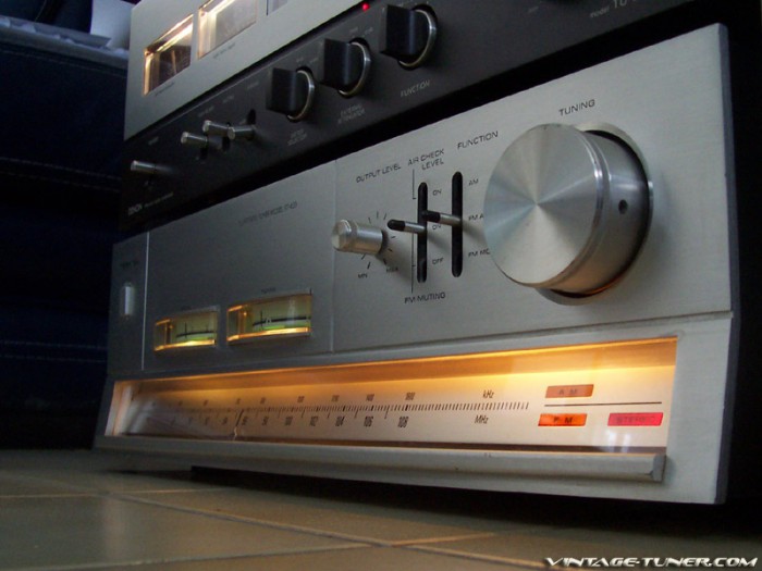 Toshiba-ST-420-08.jpg