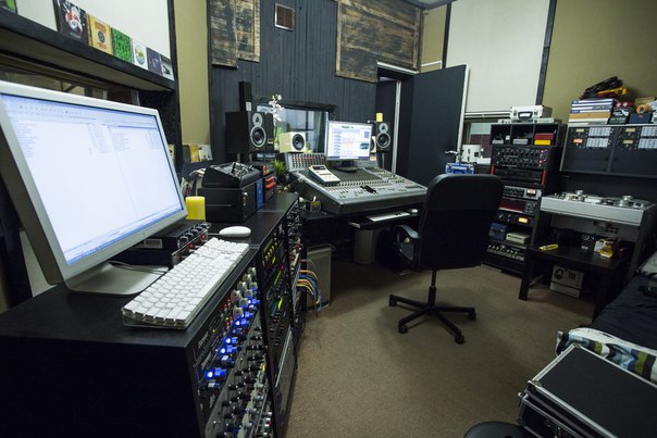 everest studio.jpg