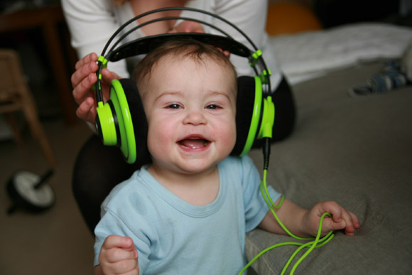 AKG-Q-701-green-he.jpg
