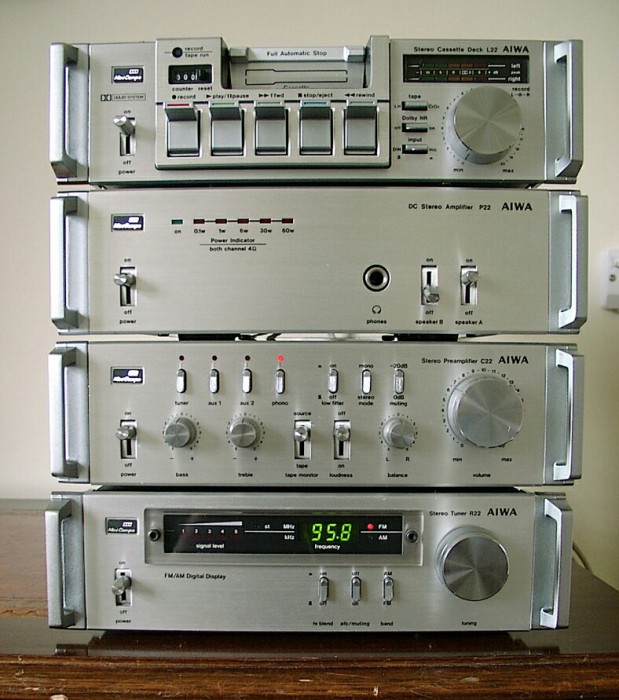 AIWA.jpg