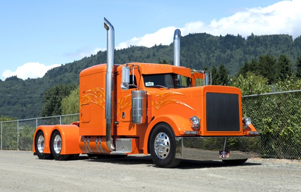 peterbilt-379-tyagach-tyuning.jpg