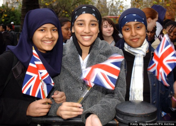 237413-INNERRESIZED600-600-o-UNION-JACK-MUSLIM-570.jpg
