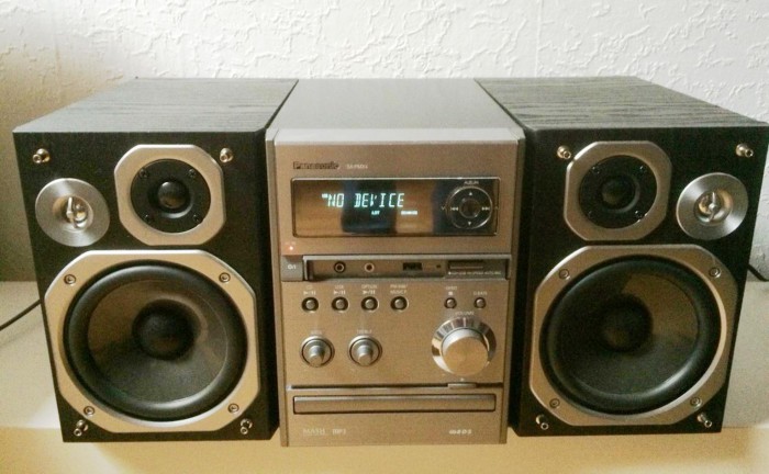 Kompakt-Stereo-Anlage-Panasonic-SA-PMX4.jpg