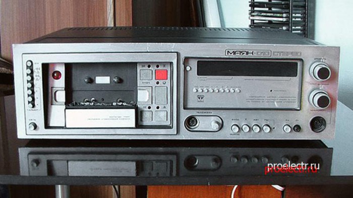 1435330478-mayak-010-stereo2.jpg