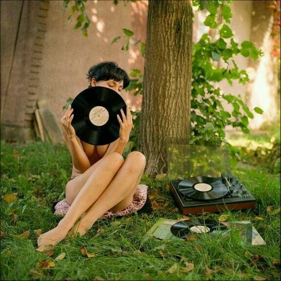 91ddc7722d3eb787dbda40fb8fe21c6d--music-pictures-timeline-photos.jpg