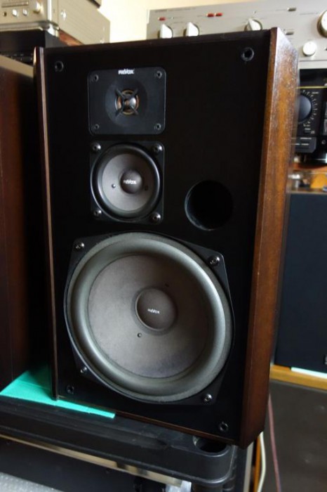 revox_forum_b_mk2_shikarnaja_polochnaja_akustika.jpg