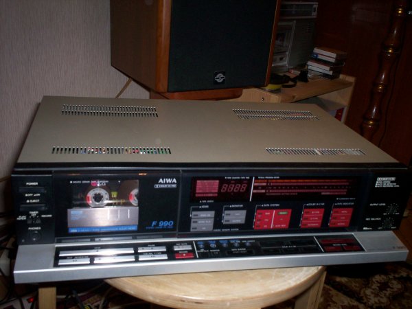 Кассетная дека AIWA F990._7.jpg