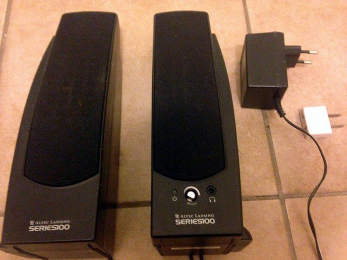 Genuine-Altec-Lansing-Series-100.jpg