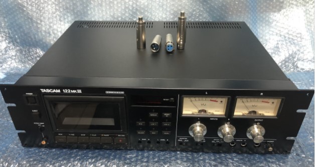TASCAM 122 MK III.jpg